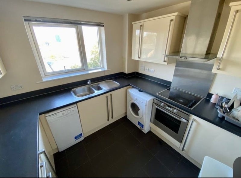 Room Talwin Street in Greater London