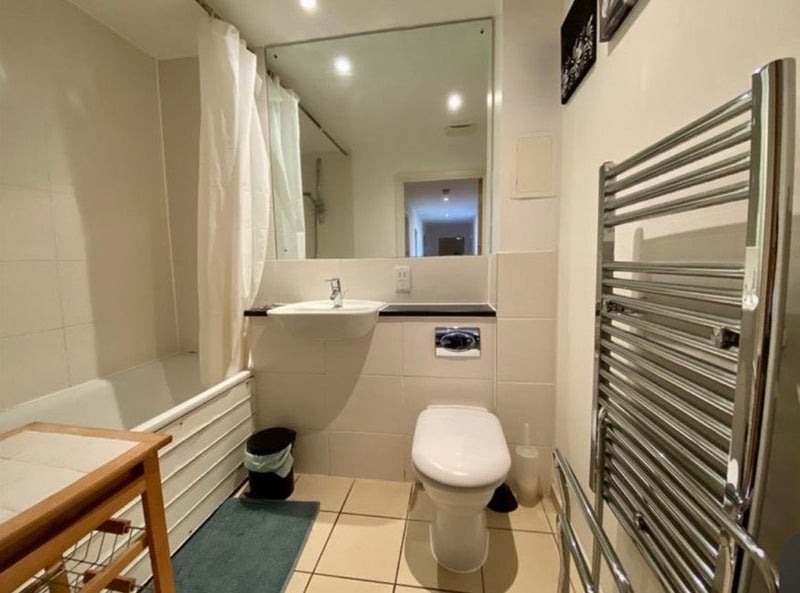 Room Talwin Street in Greater London