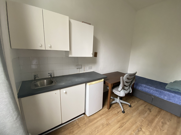 Room College Place in Greater London