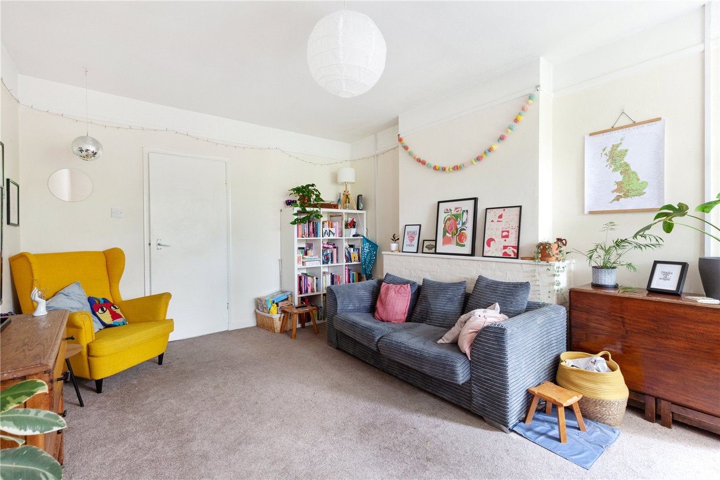 Flat Alwyne Square in Greater London