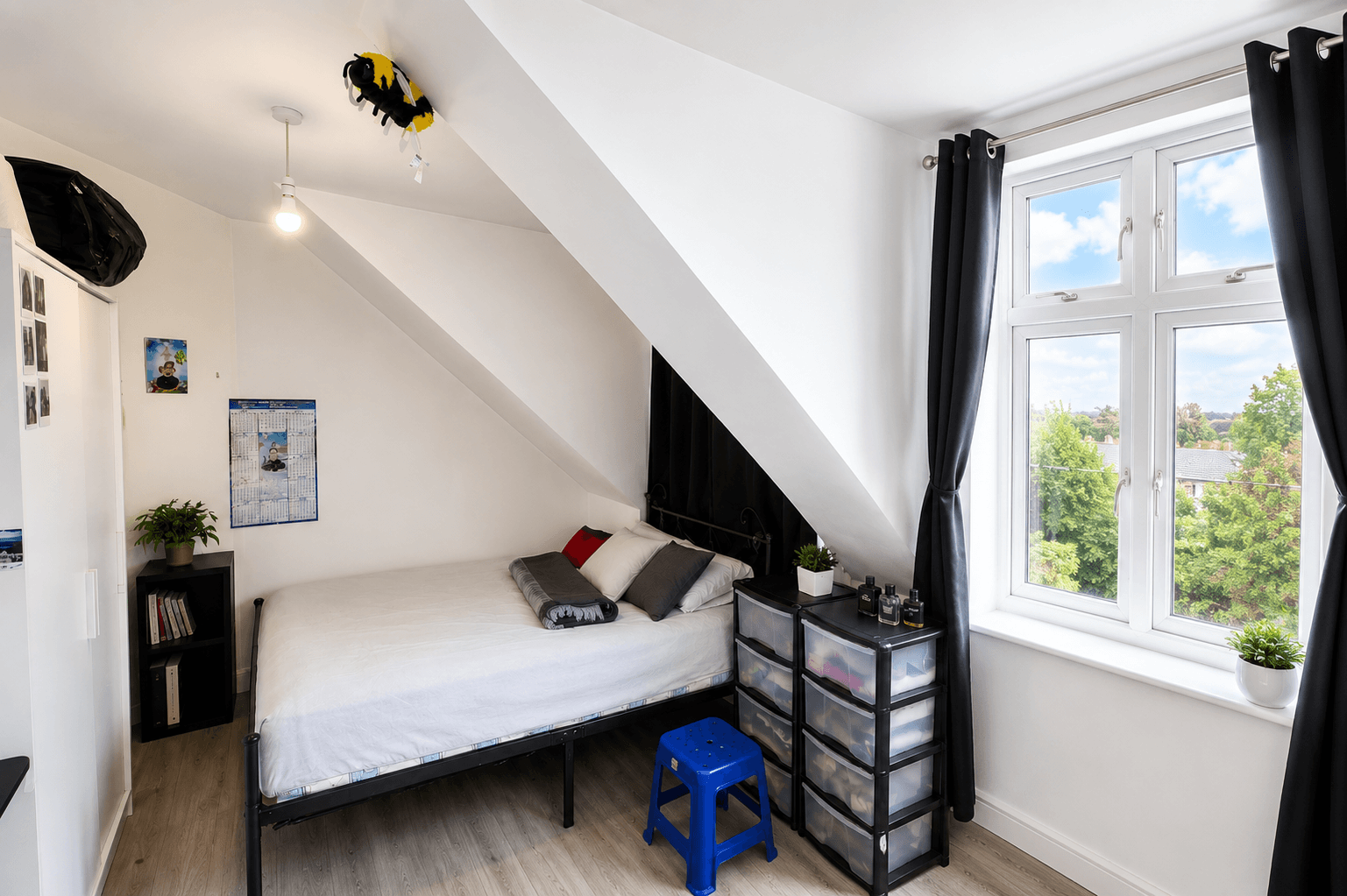 Flat Ealing Road in Greater London