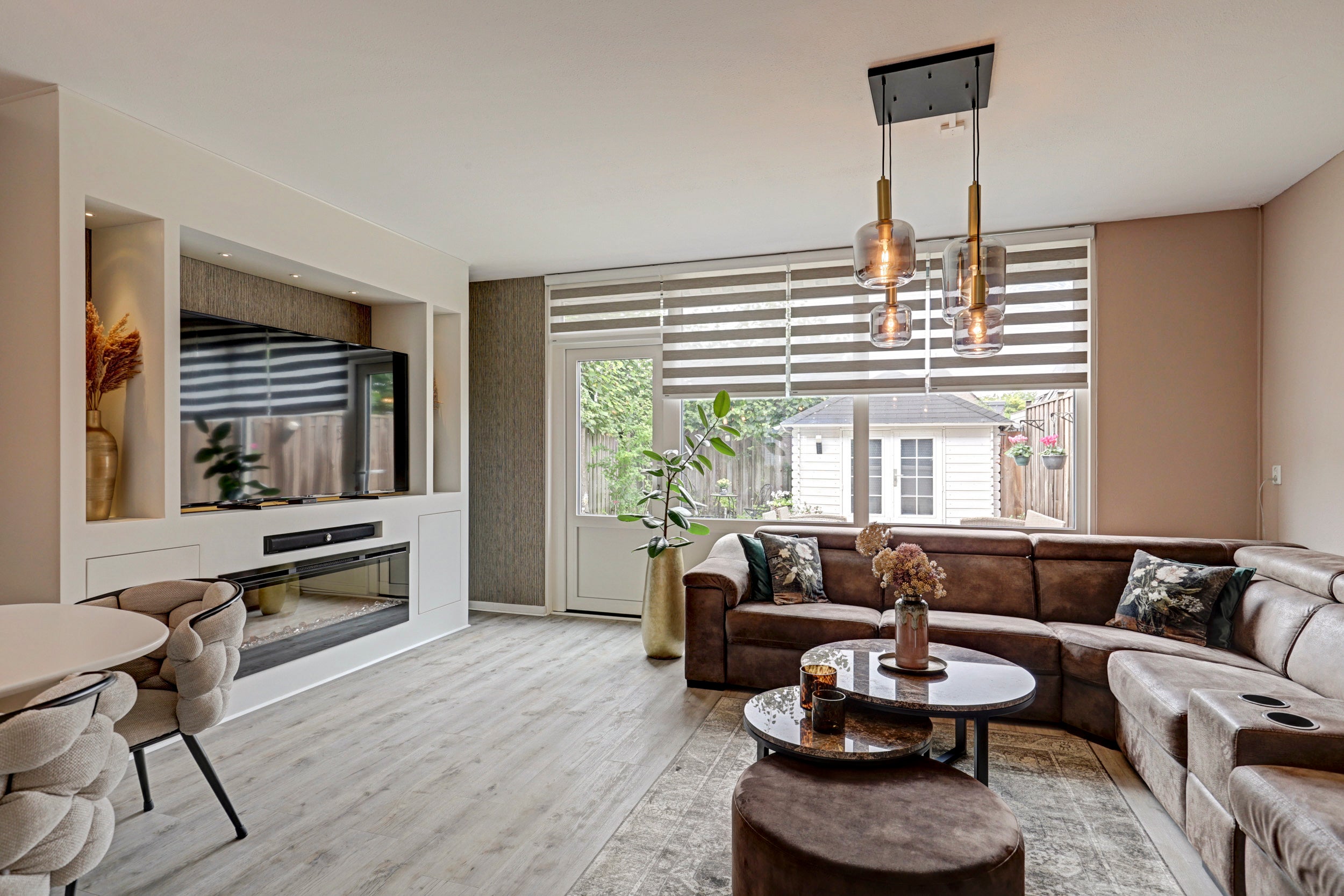 Hoekwoning te koop: Hoekkamp 1, Hendrik-Ido-Ambacht