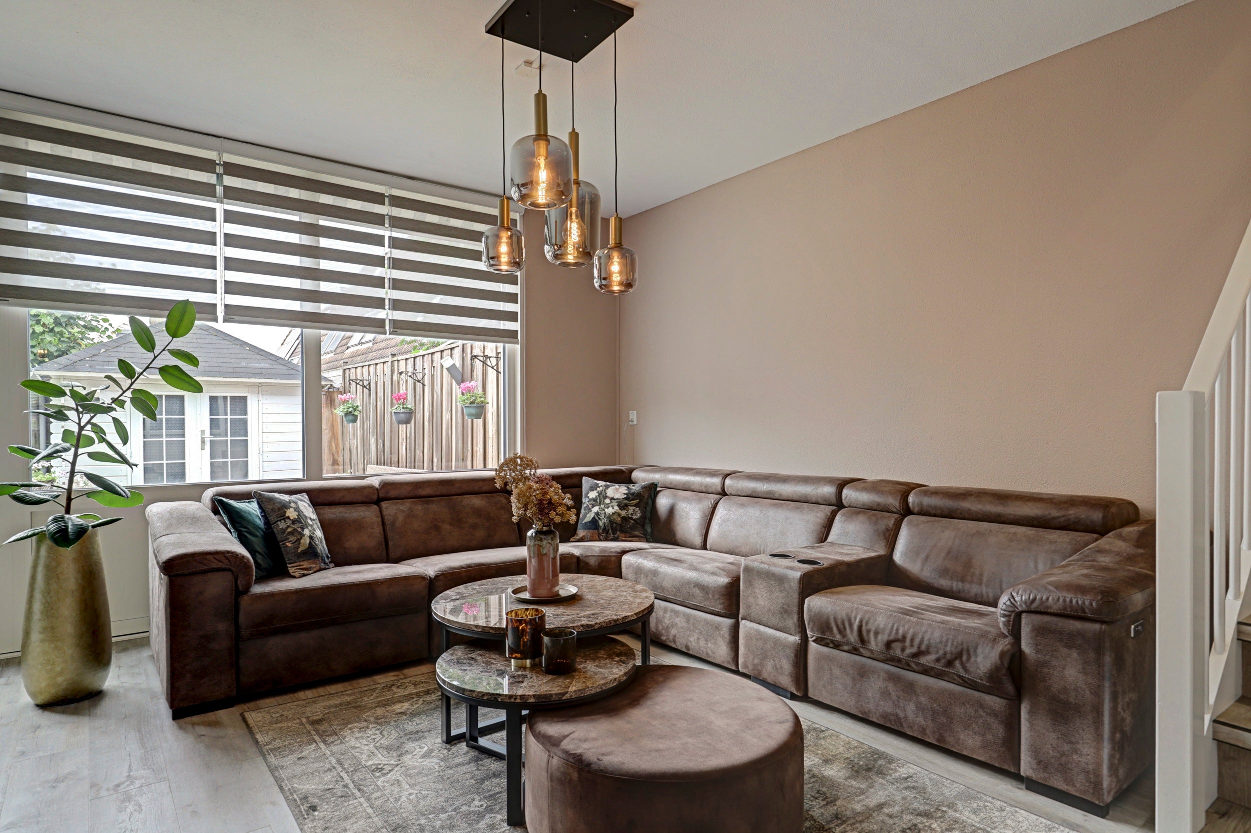 Hoekwoning te koop: Hoekkamp 1, Hendrik-Ido-Ambacht