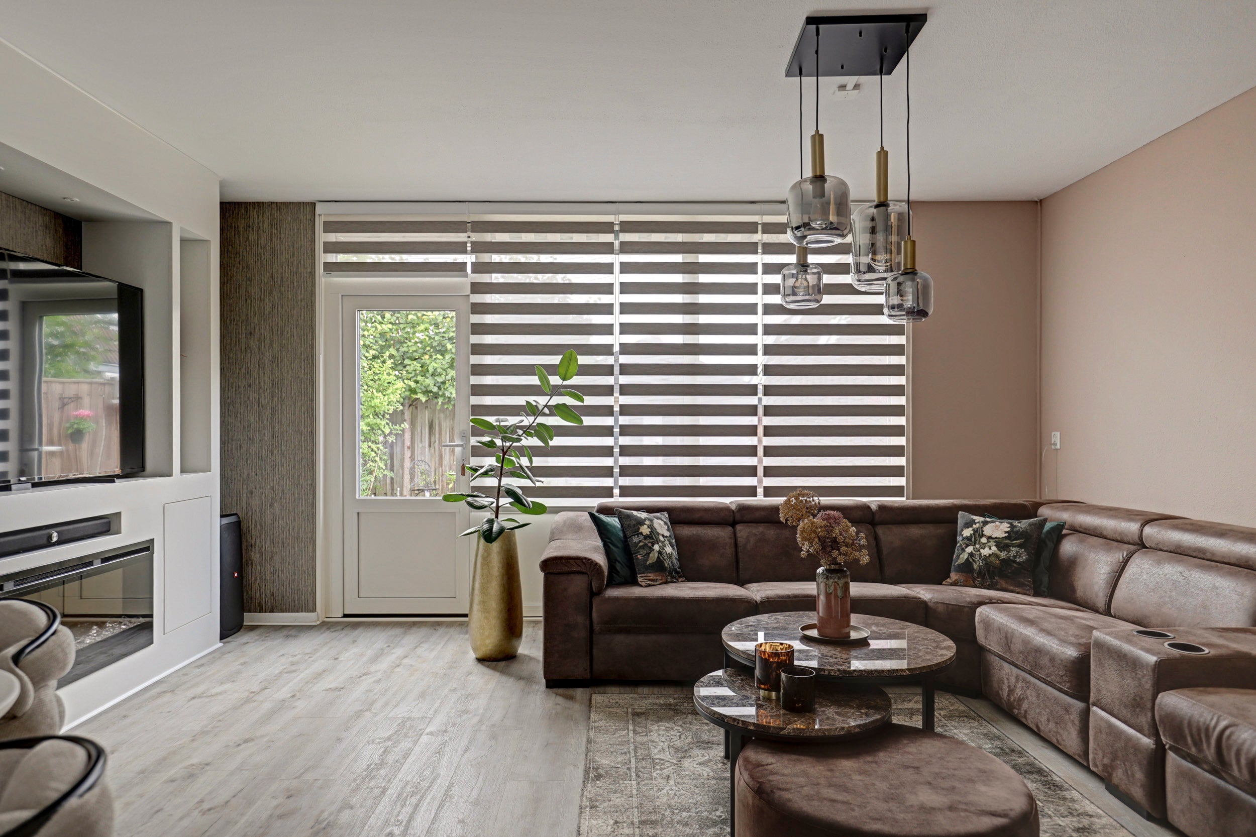 Hoekwoning te koop: Hoekkamp 1, Hendrik-Ido-Ambacht