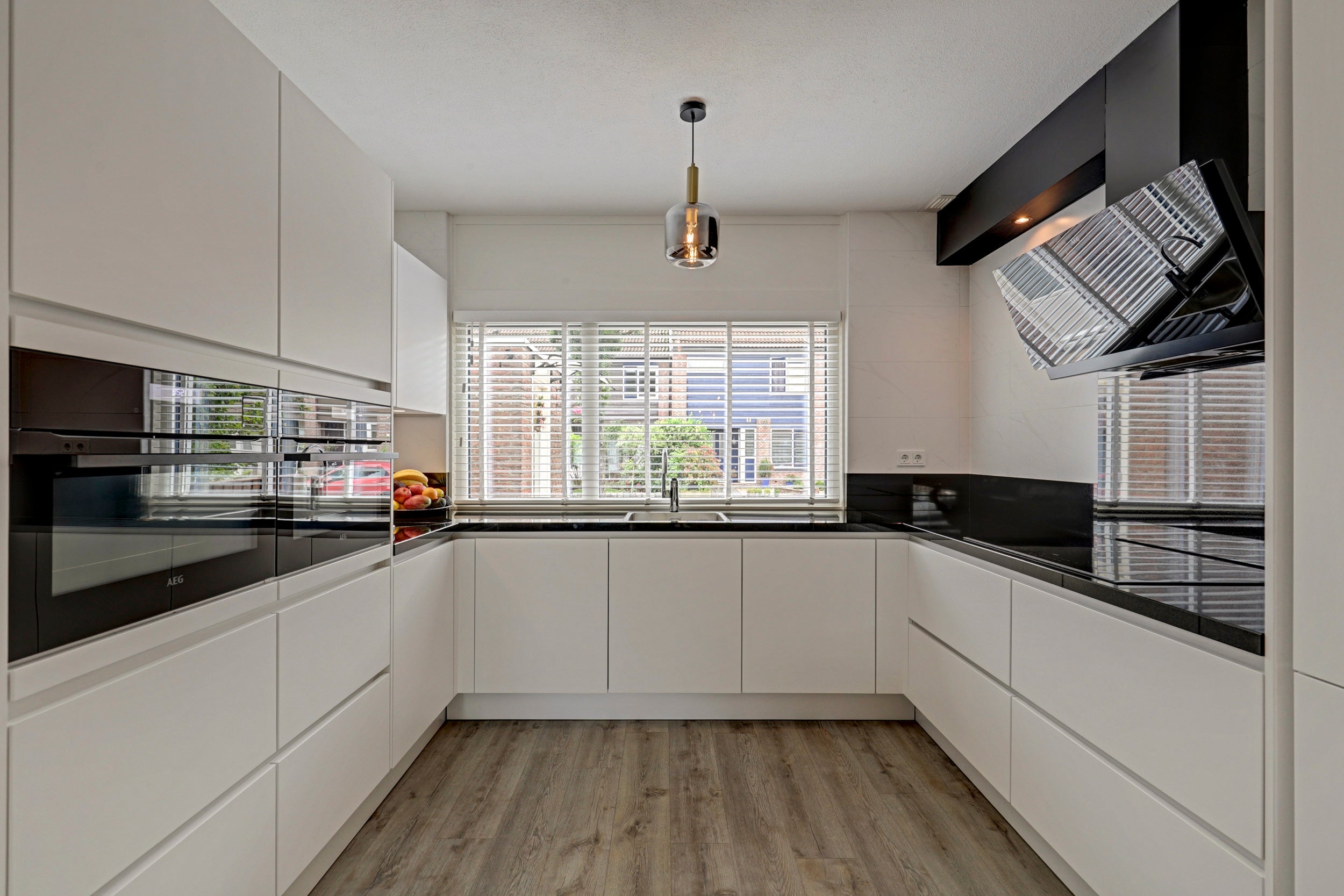 Hoekwoning te koop: Hoekkamp 1, Hendrik-Ido-Ambacht