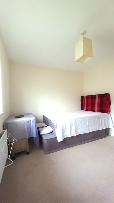 Room Hornbeam Close in Bradley Stoke