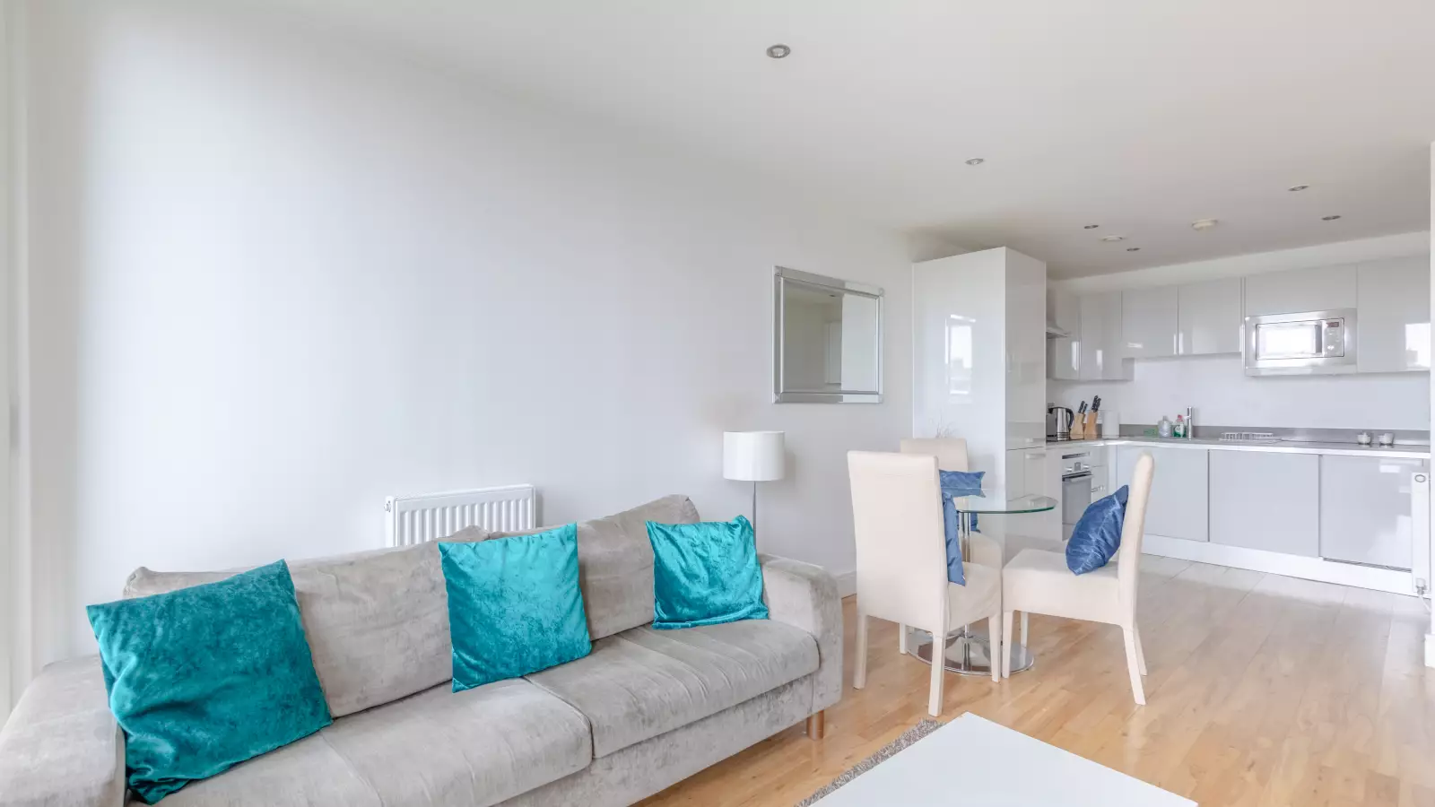 Flat Brookmill Road in Greater London