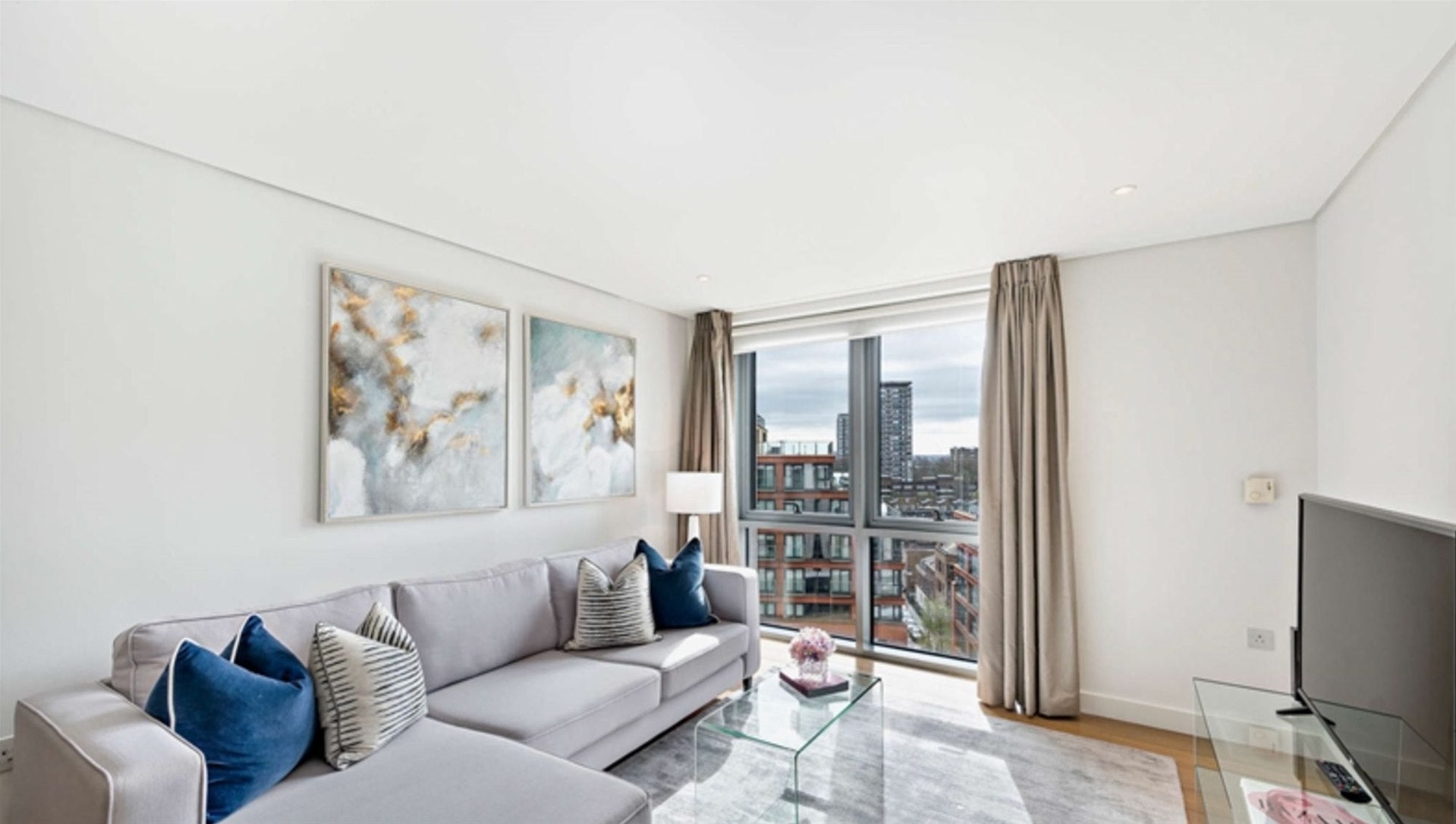 Flat Merchant Square in City of Westminster