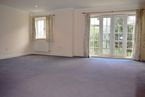 Flat Eastcote Road in Greater London