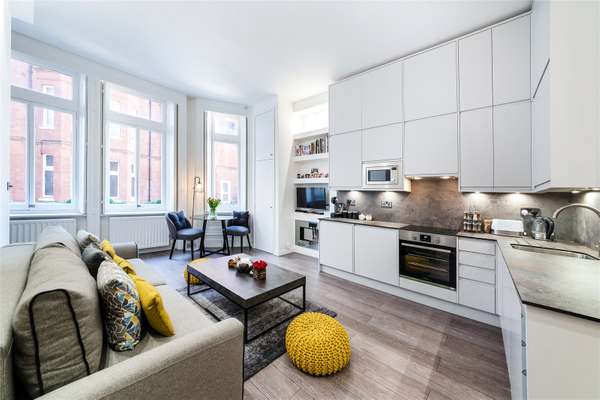 Flat Lennox Gardens in Greater London