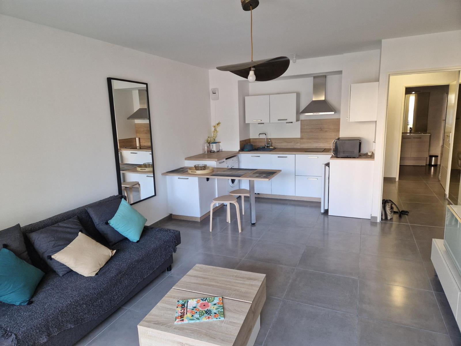 Flat Avenue Barthélémy Buyer in Lyon