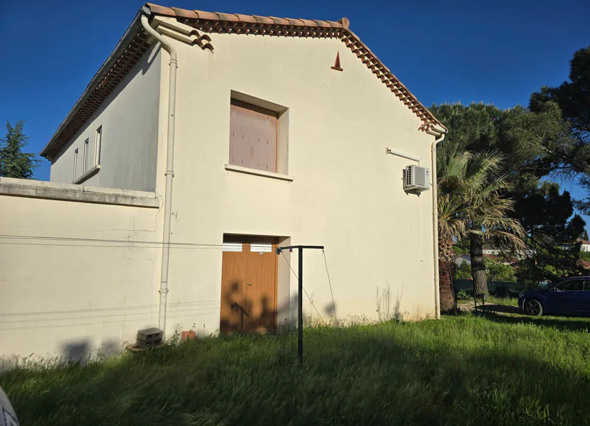 House D 132 in Les Mages