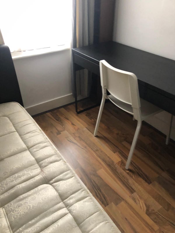 Room Langham Road in Greater London