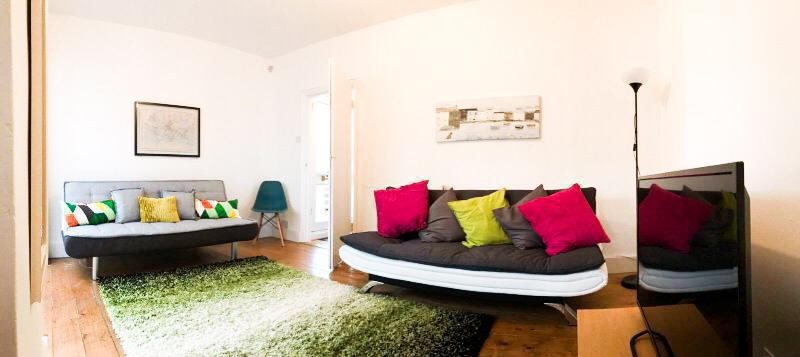 Room Farmdale Road in Greater London