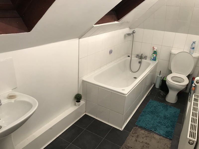 Room Farmdale Road in Greater London