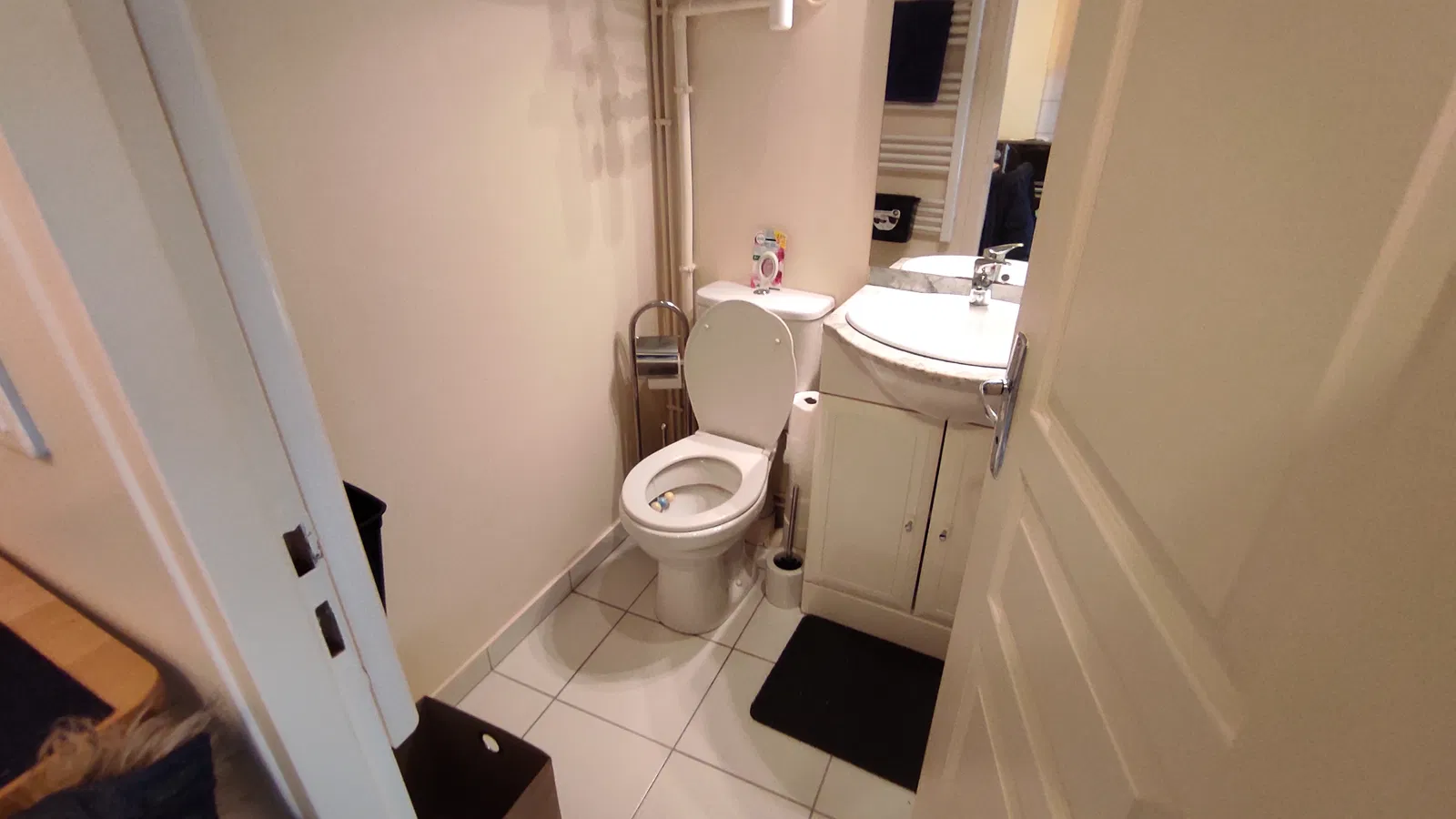 Room Rue des Villegranges in Les Lilas