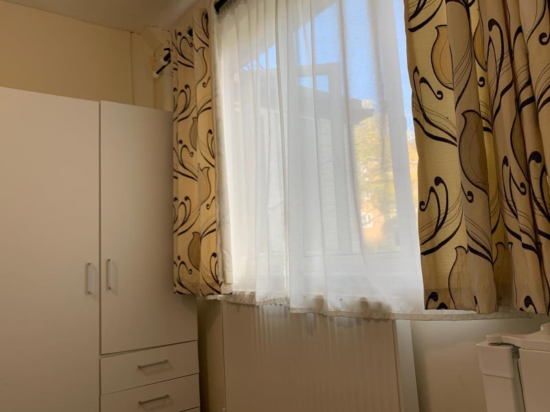 Room Sugden Grove in Birmingham