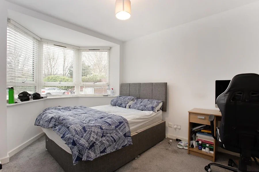 Flat Kew Bridge Court in Greater London