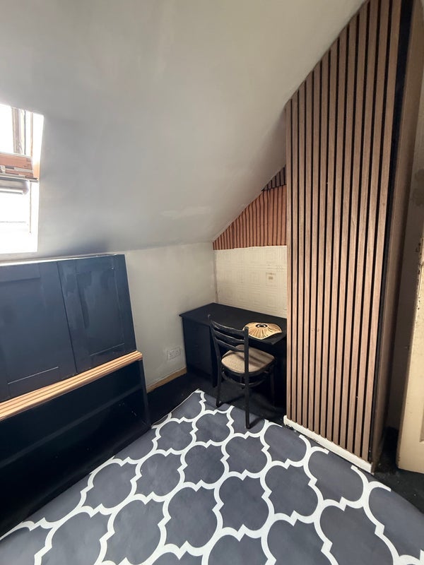 Room Nowell Grove in Leeds