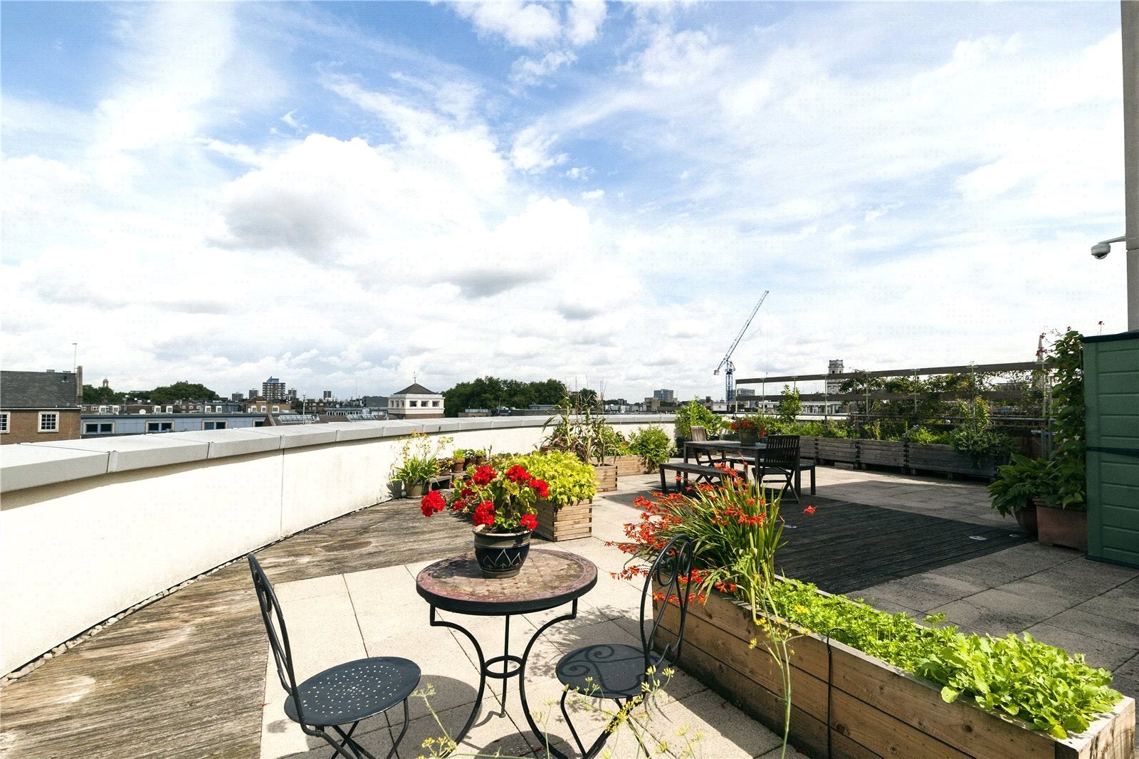 Flat Garden Walk in Greater London