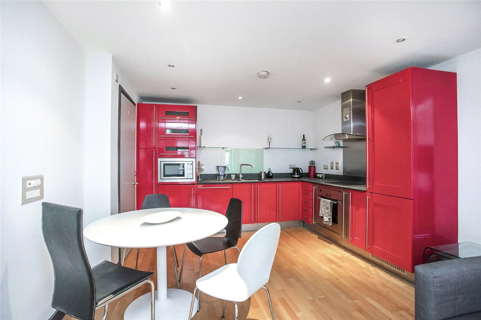 Flat Garden Walk in Greater London