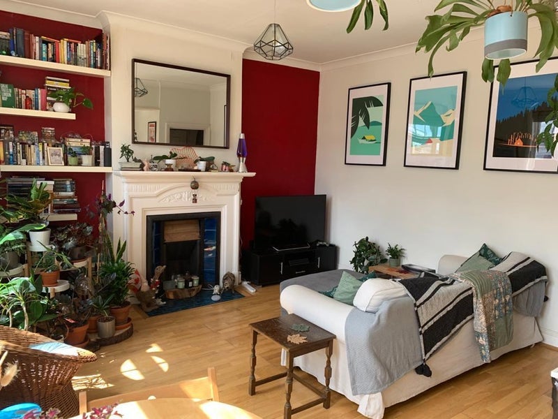 Flat Acre Lane in Greater London