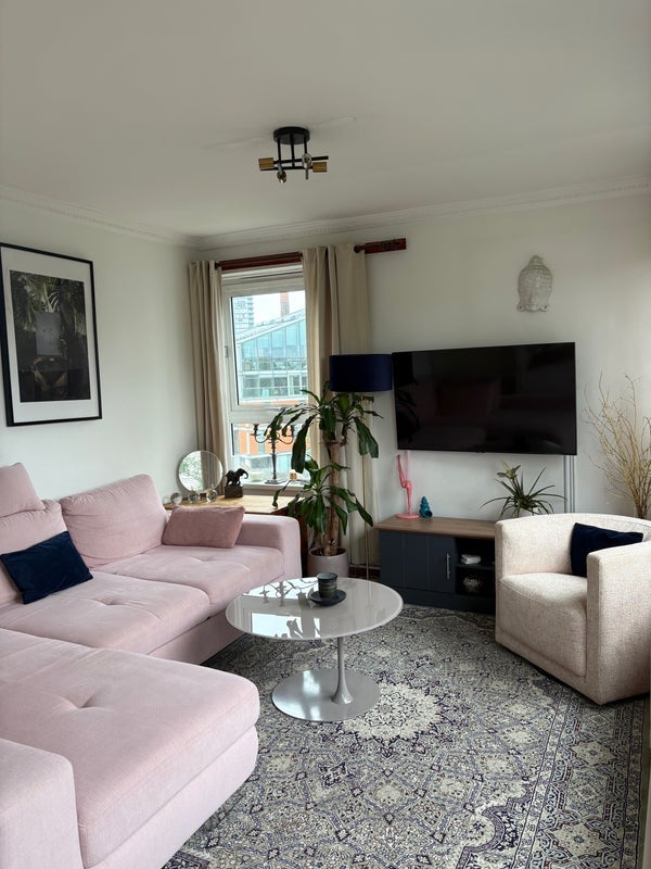 Flat Sunbury Lane in Greater London