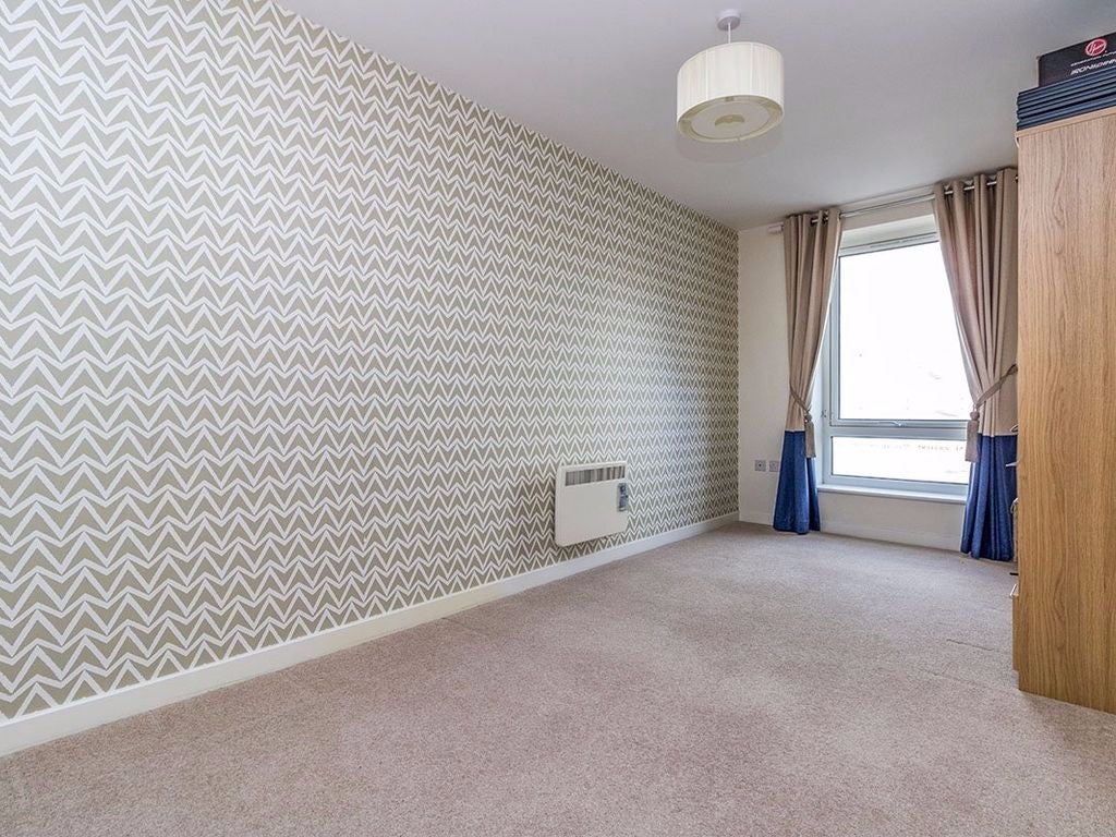 Flat Ocean Drive in Gillingham