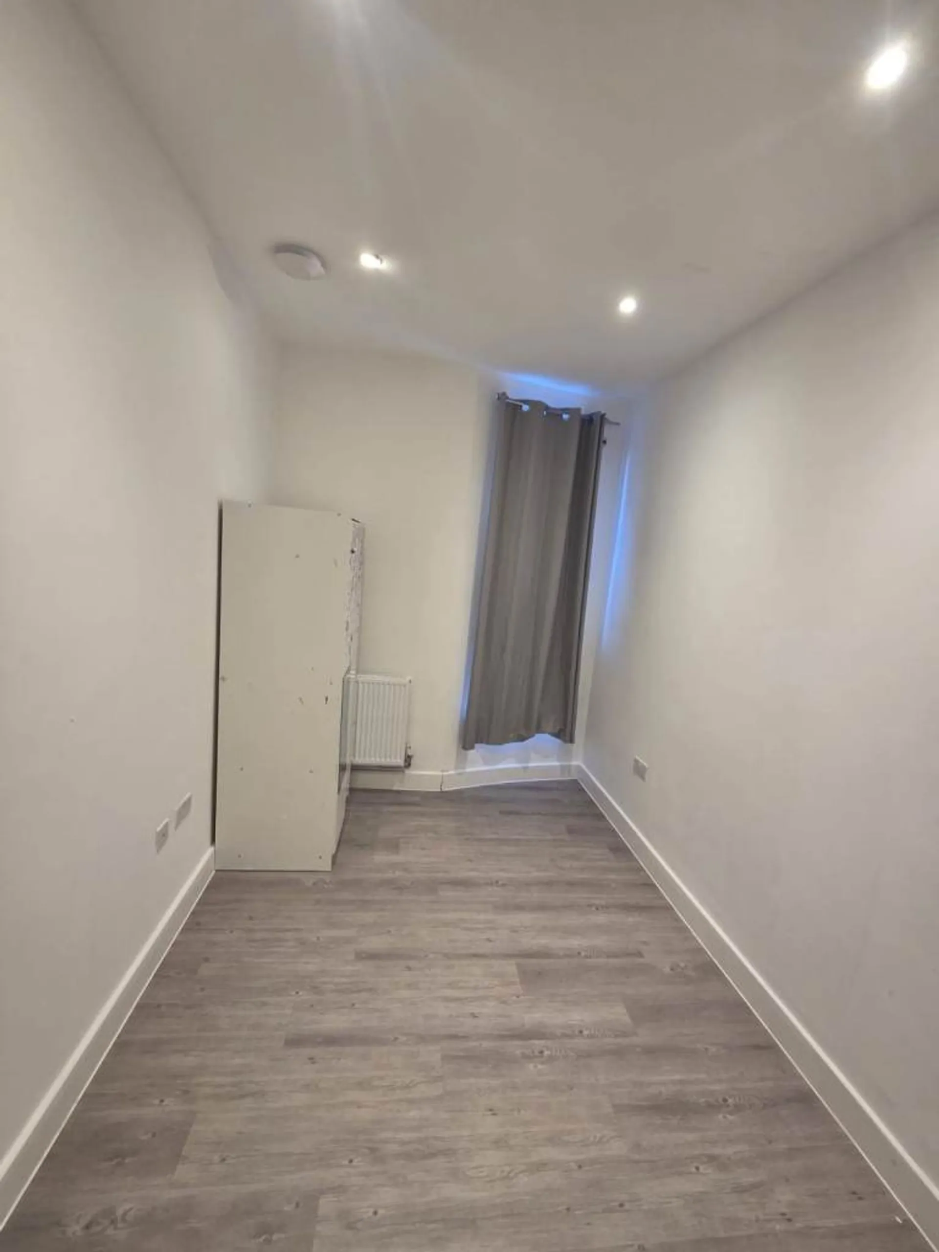 Flat London Road in Greater London