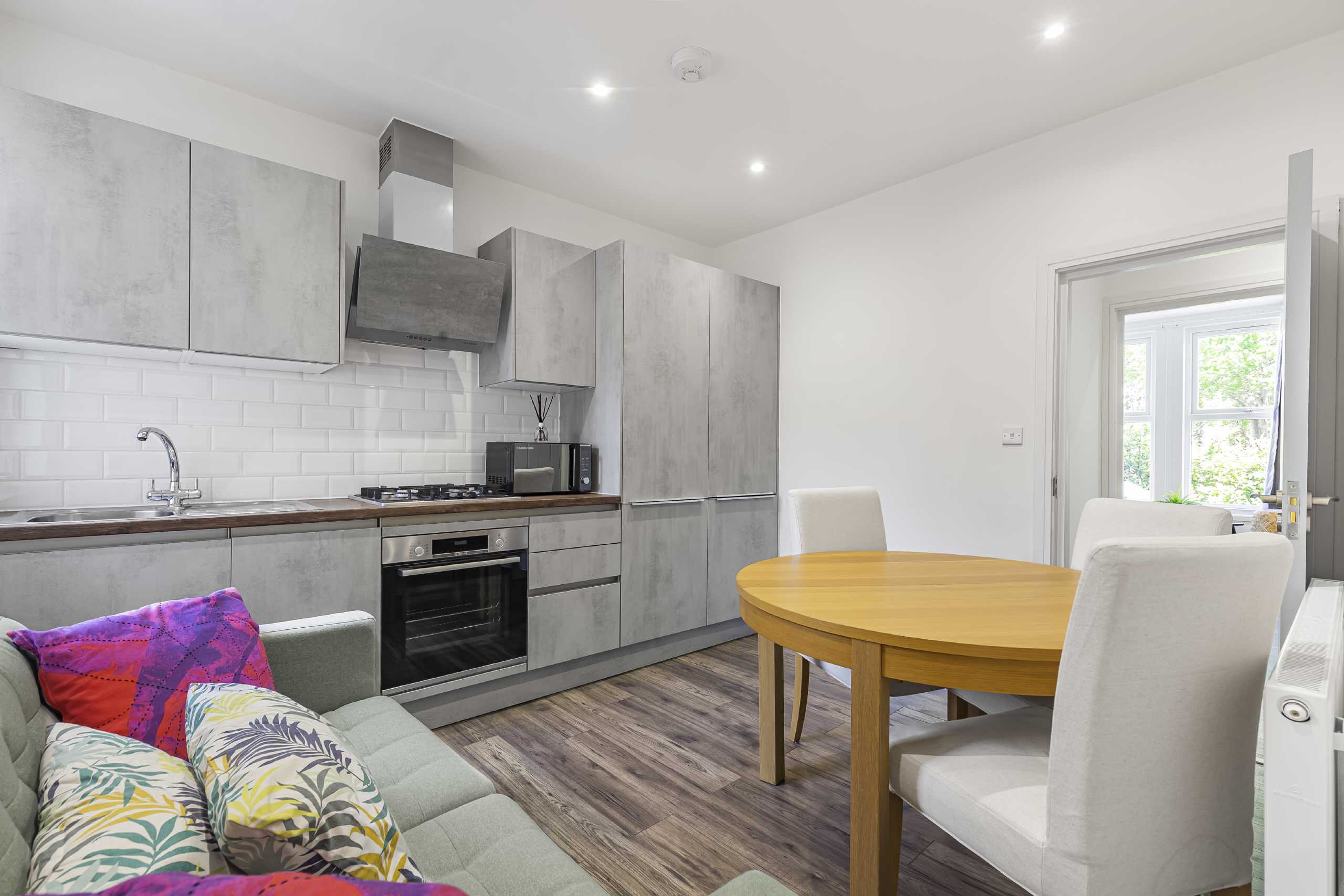 Flat Hereford Road in Greater London
