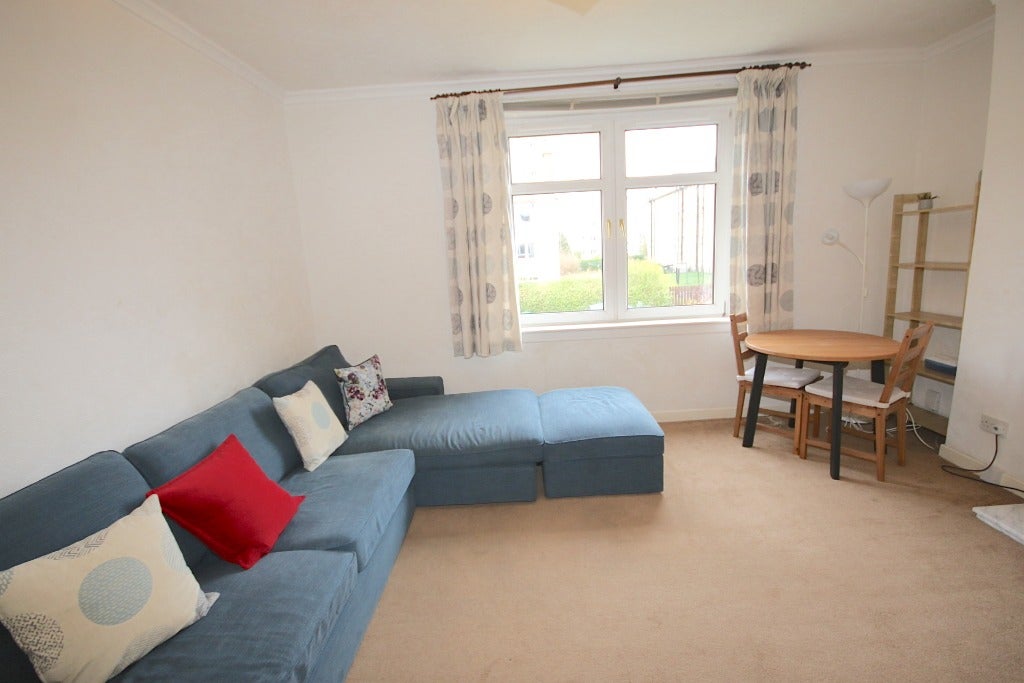 Flat Hutchison Road in City of Edinburgh