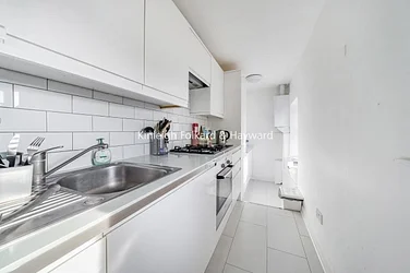 Flat Oaklands Road in London