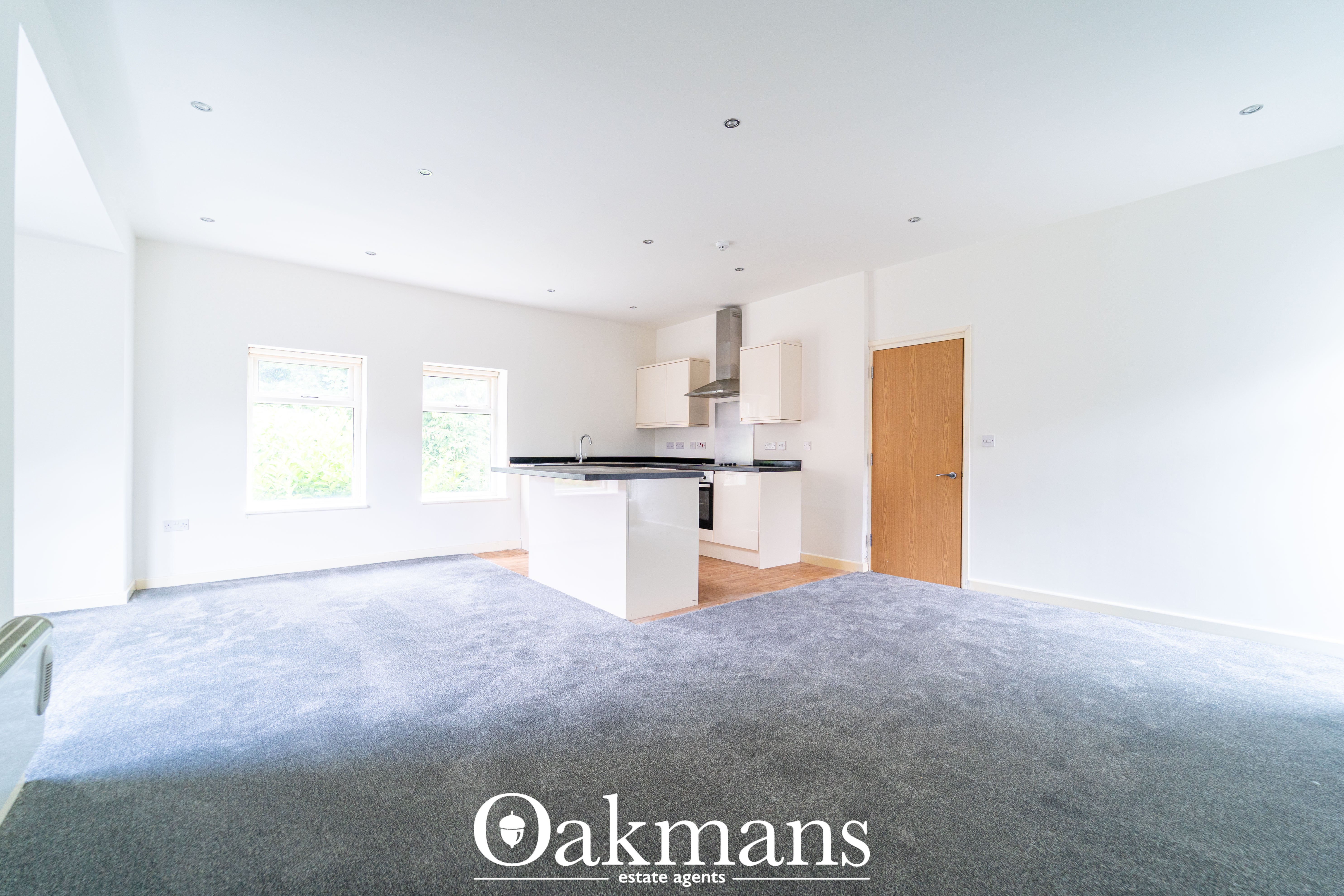 Flat Paradise Row in Bromsgrove