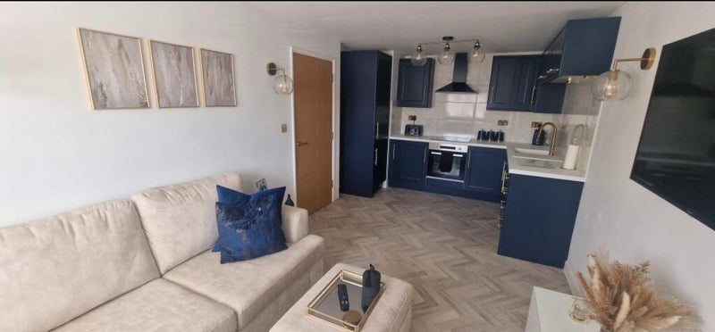 Flat Eggshill Lane in Yate