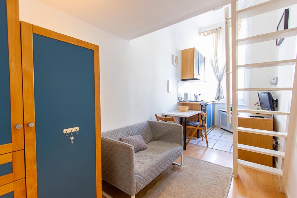 Room Penywern Road in Greater London