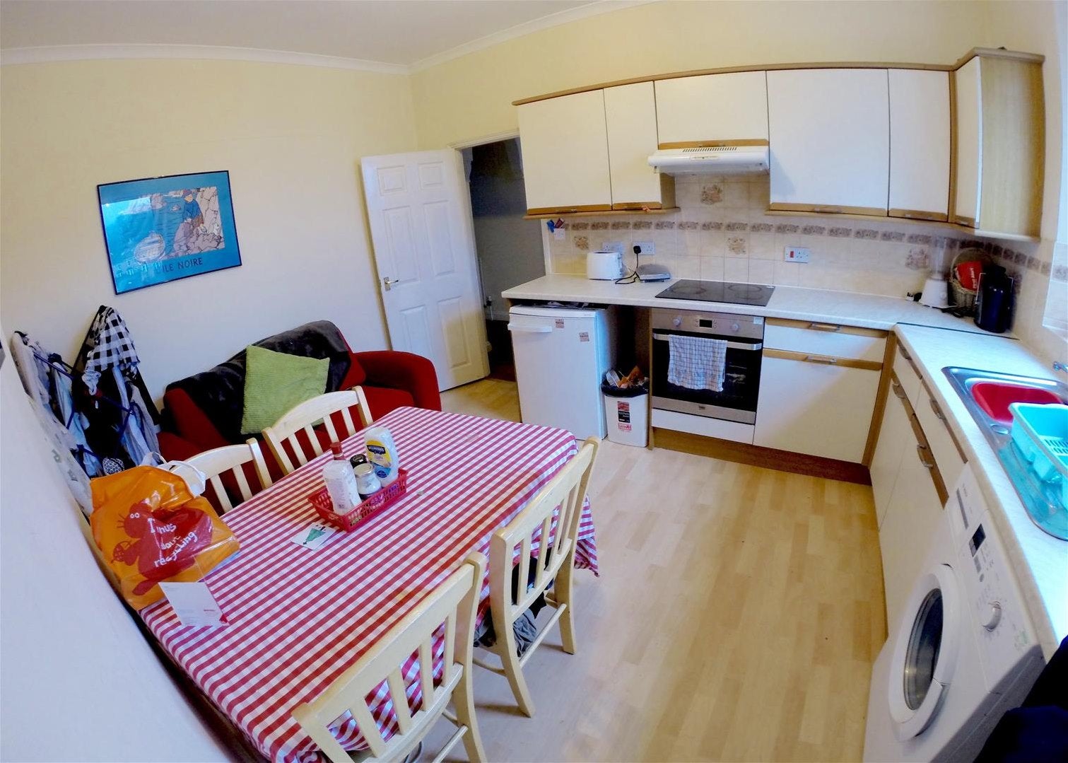 Flat Lower Clifton Hill in Bristol