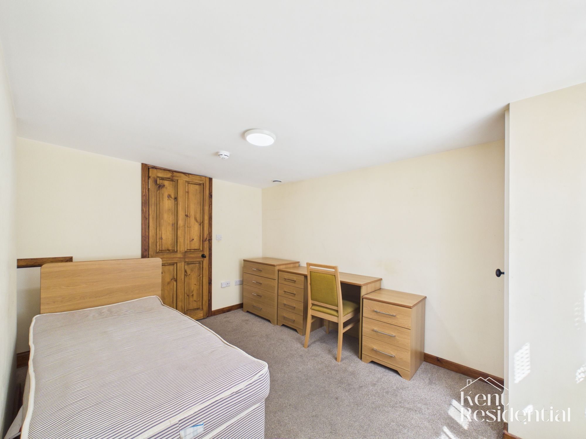 Room St Faith's Street in Maidstone
