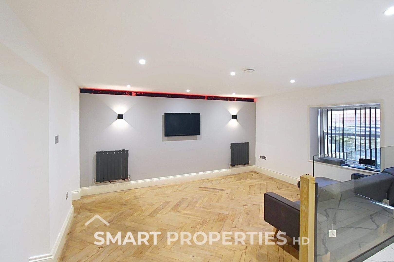 Flat New North Road in Kirklees