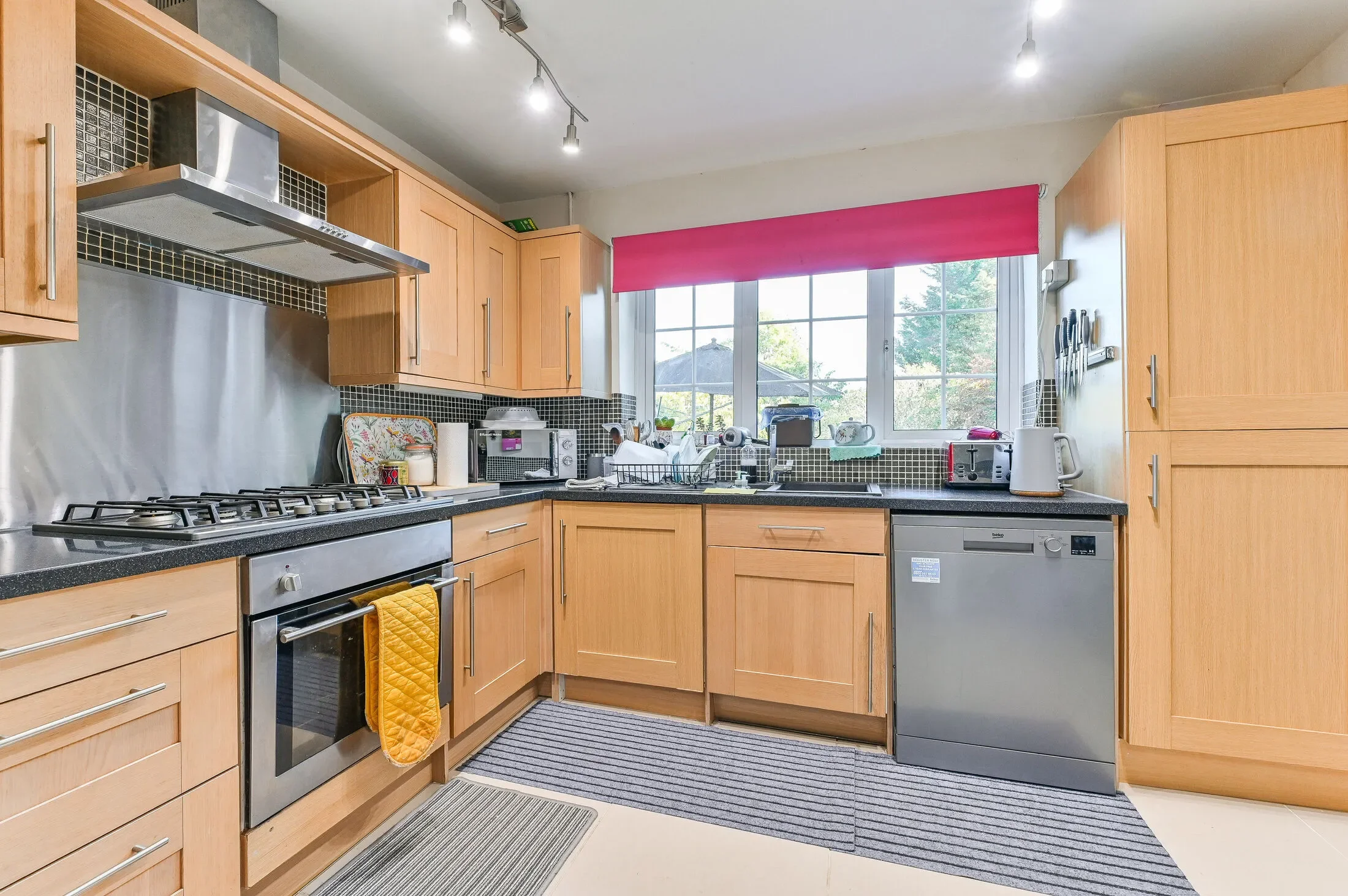 House Bowness Crescent in Greater London