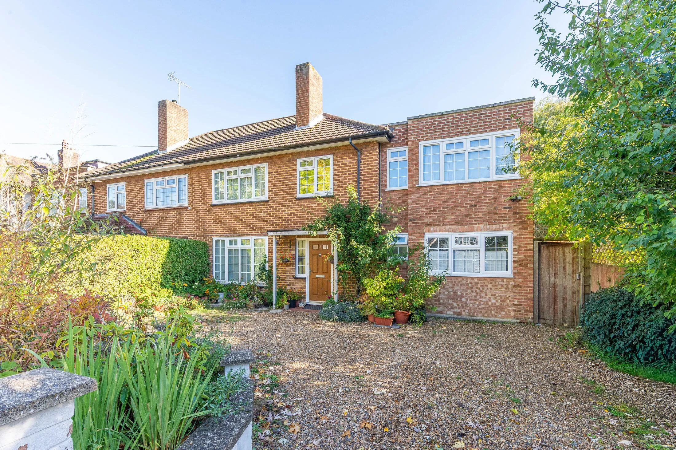 House Bowness Crescent in Greater London