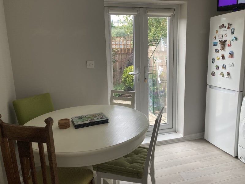 Room Alfred Close in Greater London