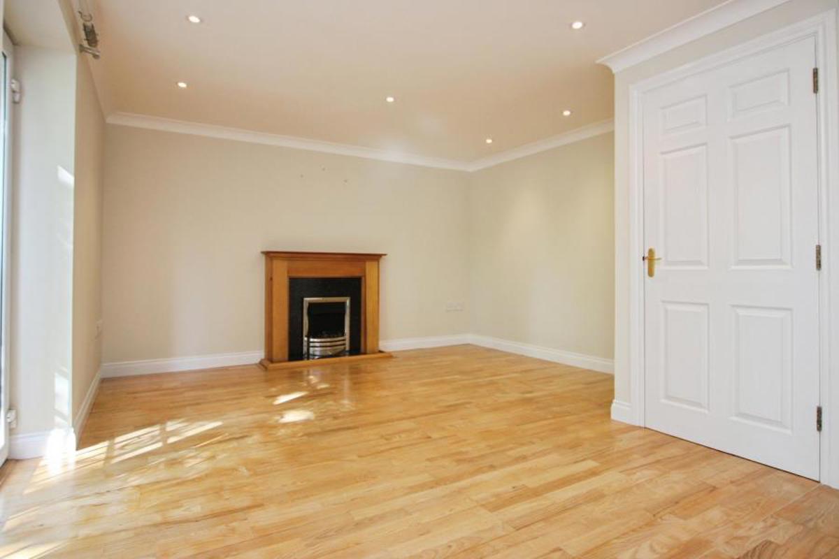 House Thomas Way in Stoke Gifford