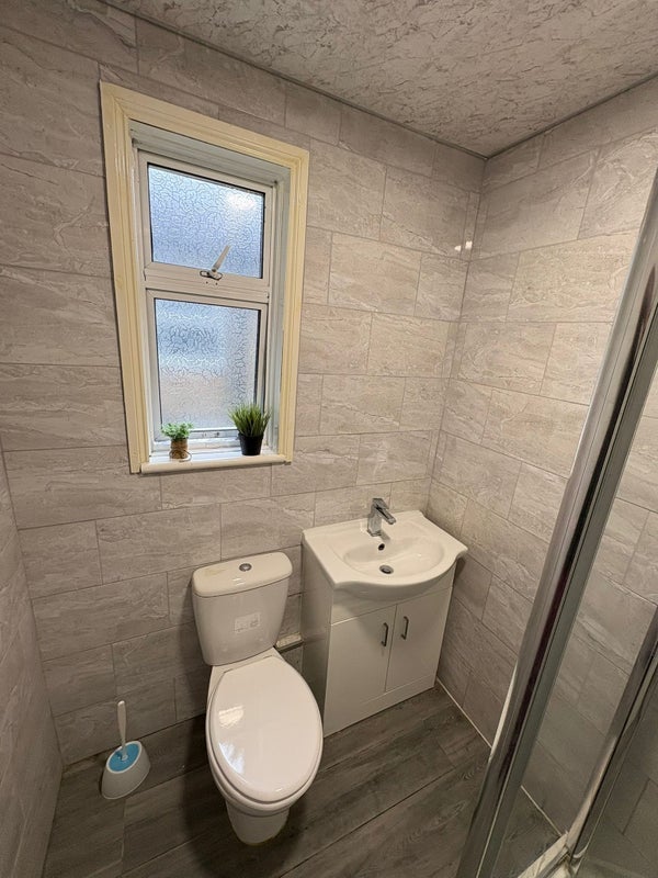 Room Shernhall Street in Greater London
