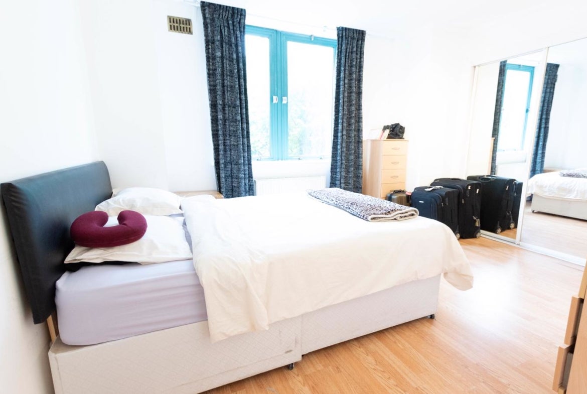 Flat Shoot-up Hill in Greater London