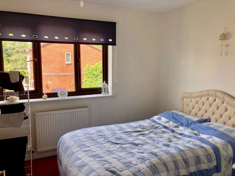 House Rosebery Close in Hereford