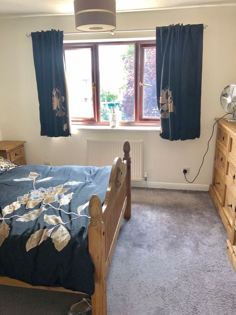 House Rosebery Close in Hereford