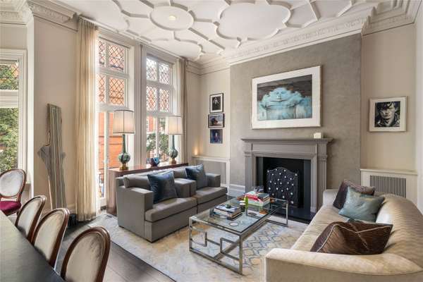 Flat Cadogan Gardens in Greater London