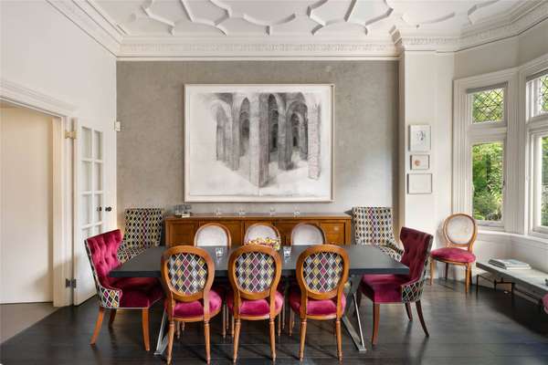 Flat Cadogan Gardens in Greater London