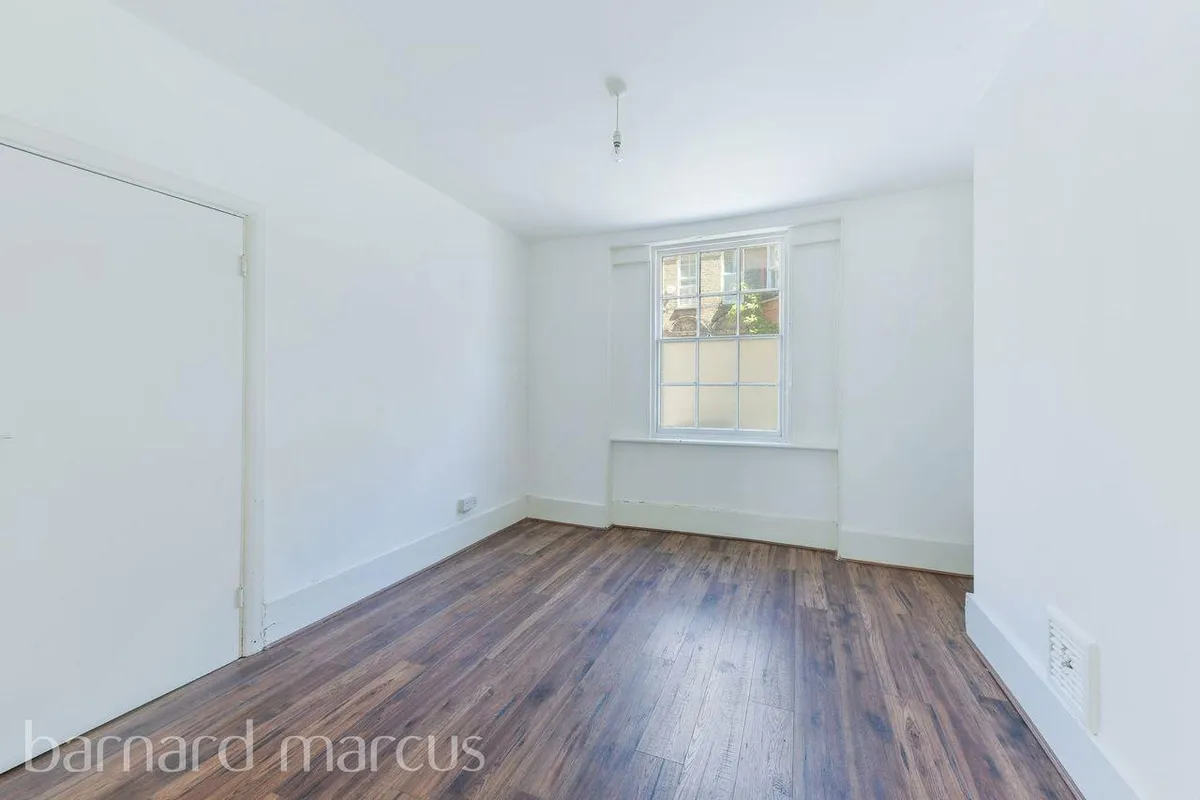 House Hayles Street in Greater London