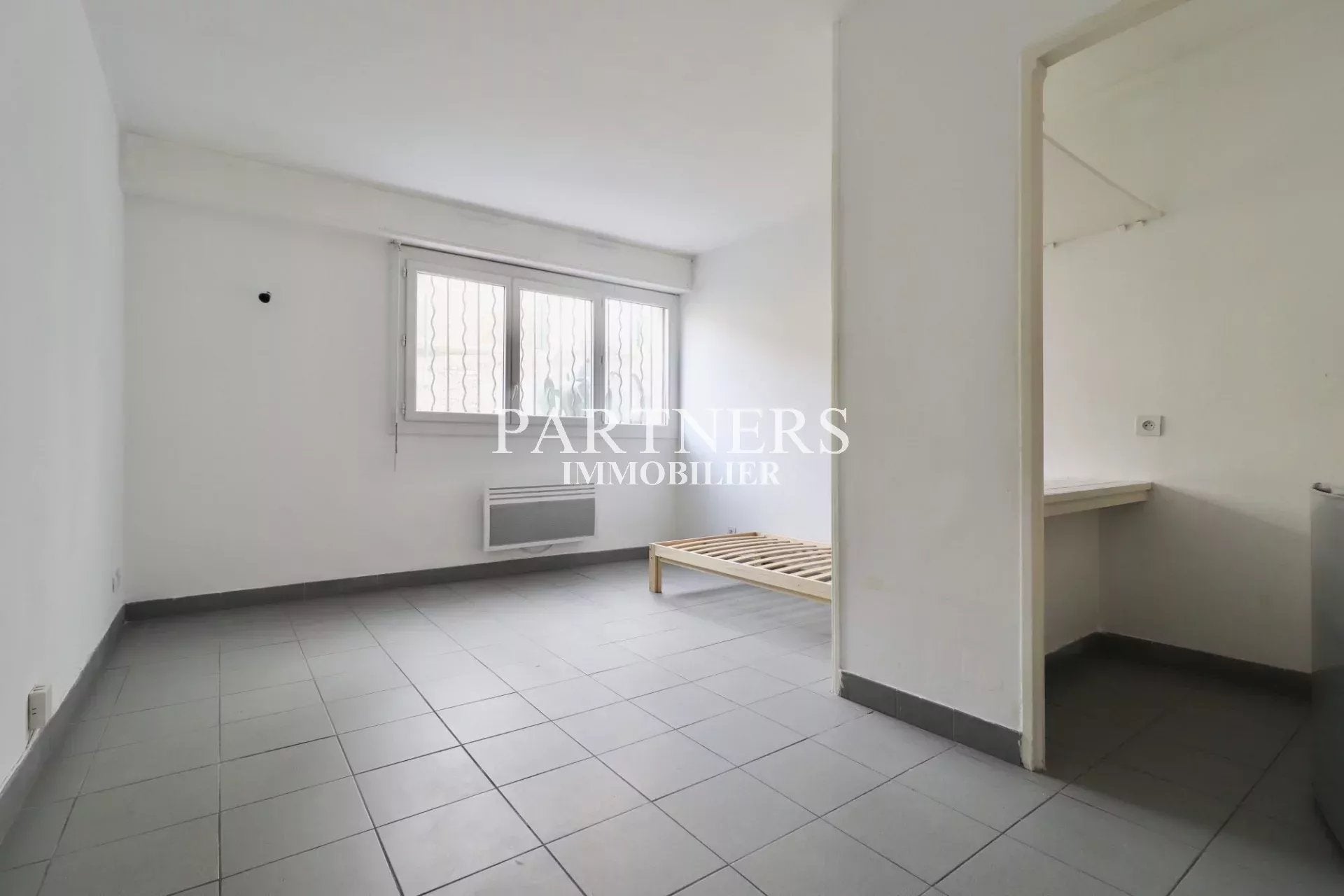Flat Rue Breteuil in Marseille